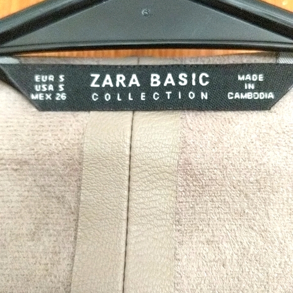 Zara Basic Collection Blazer Style Jacket.  Excellent Condition, Size S. - Picture 2 of 6